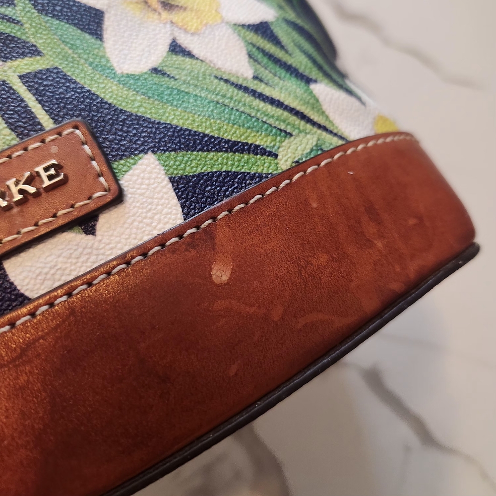 Dooney & Bourke Floral Bucket Bag With Matching Wrislet! - Picture 10 of 12